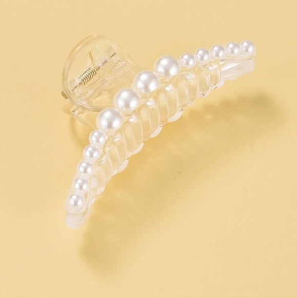 Faux Pearl Hair Clip - Picture 5 of 5